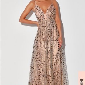 ✨Lulus sequin maxi dress✨like new